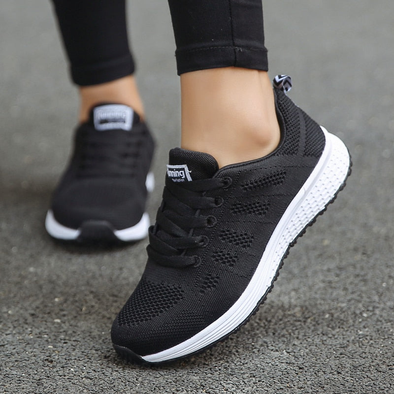 New Mesh Women Sneakers Breathable Flat Shoes Women Lightweight Sports Shoes Non-slip Running Footwear Zapatillas Mujer Casual