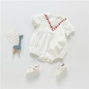 2021 Sommer Kurzarm V-Ausschnitt Stickerei Baby Mädchen Strampler