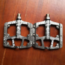 Nuevos pedales de bicicleta antideslizantes de 3 rodamientos sellados de aleación de aluminio CNC, pedales de bicicleta de montaña ultraligeros de pie plano, piezas de bicicleta MTB