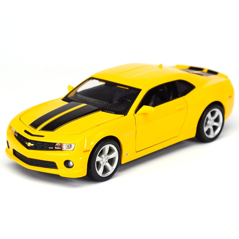 Maisto 1:24 2010 Chevrolet Camaro Sports Car Static Die Cast Vehicles Collectible Model Car Toys