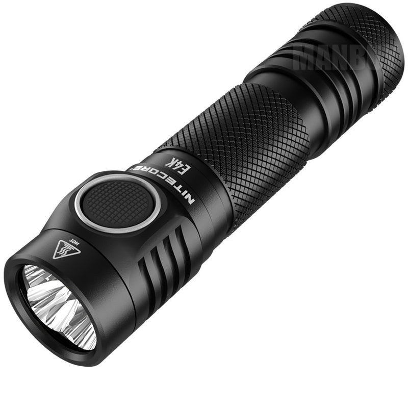 2022 Nitecore E4K 4400 Lumen Kompakte EDC-Taschenlampe 4xCREE XP-L2 V6 LED-Taschenlampe mit NL2150HPR 5000mAh 21700 Akku