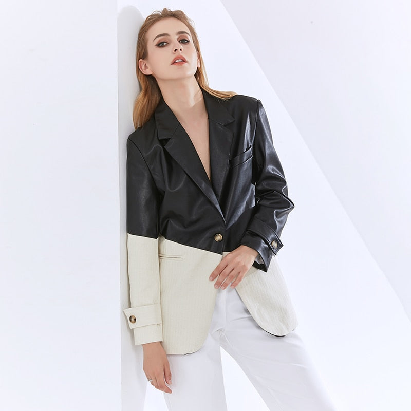 TWOTWINSTYLE Patchwork PU-Leder-Blazer für Frauen gekerbt Langarm Hit Farbe Casual Mäntel weiblich 2020 Mode Kleidung Tide
