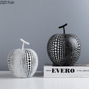 Fruit Abstract Statue Ornaments Simple Room Decor White Black Apple Pear Resin Figurine Desk Adornment Home Decoration Modern