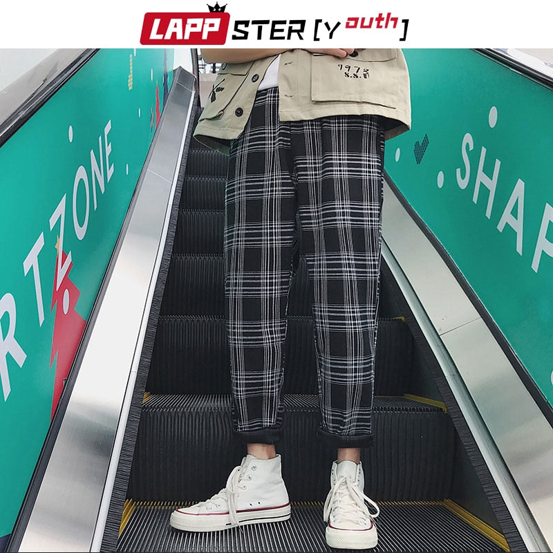 LAPPSTER-Ropa de calle para jóvenes, pantalones a cuadros negros, pantalones para correr para hombres, pantalones bombachos rectos para hombres, pantalones coreanos de Hip Hop de talla grande 2022