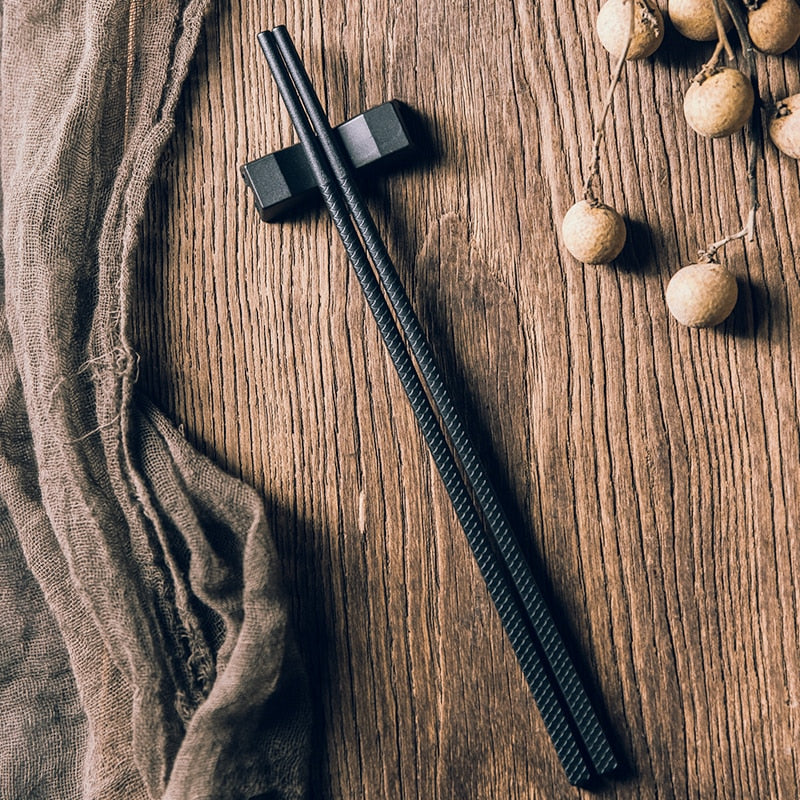 2 pares de palillos chinos creativos de aleación, palillos puntiagudos de estilo japonés, vajilla, palillos antideslizantes para el hogar
