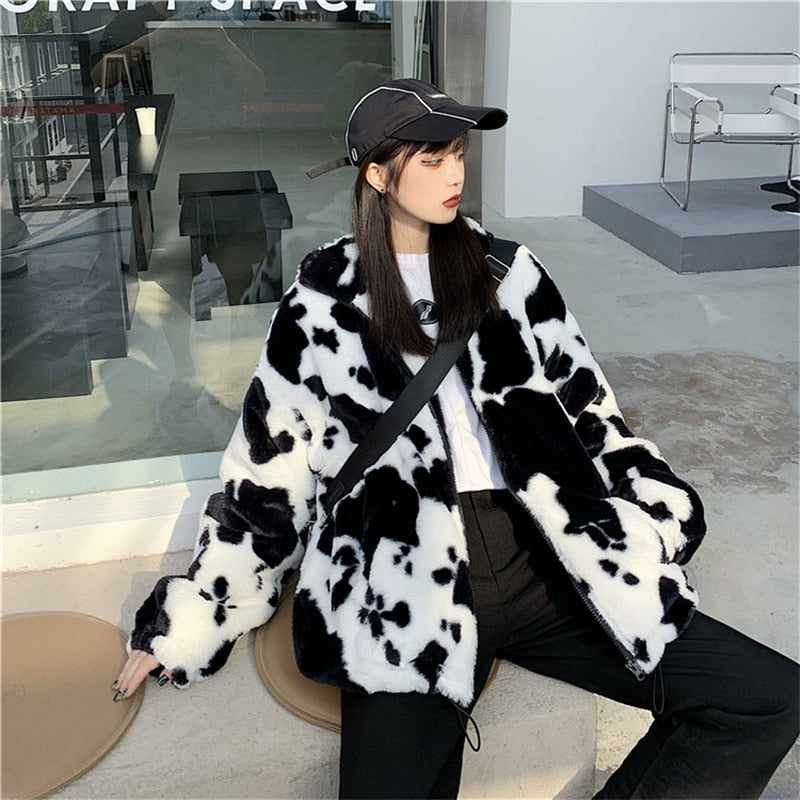 Koreanische Winter Neue Mode Mantel Harajuku Kühe Drucken Lose Volle Hülse Lederjacke Vintage Flanell Halten Warme Baumwolle Kleidung