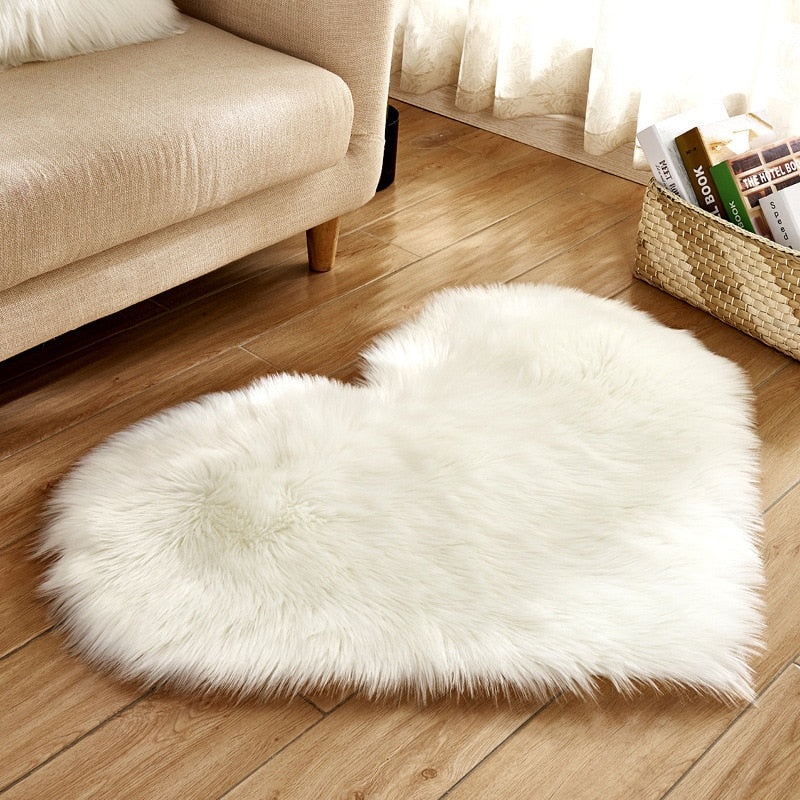 Alfombras mullidas con forma de corazón, alfombra lavable de piel sintética para niños, dormitorio, decoración del hogar, sofás, cojines, alfombra suave, alfombra de piel de oveja D30