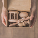 4 unids/set de juguetes de baño para bebés, manta de algodón de Color sólido, cepillo de hitos para bebés, pulsera con sonajero, productos de regalo de baño para bebés para niños