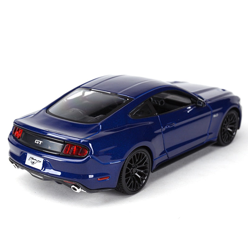 Maisto 1:24 2015 Ford Mustang Static Die Cast Vehicles Collectible Model Car Toys