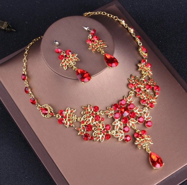 Baroque Vintage Gold Color Red Crystal Bridal Jewelry Sets Rhinestone Tiaras Crown Choker Necklace Earrings Wedding Accessories