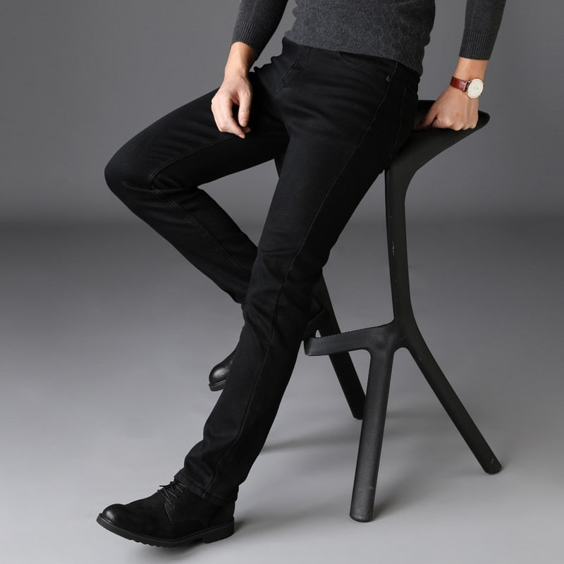 Stretch-Jeans für Herren, klassischer Stil, Business-Mode, reines Schwarz, Slim-Fit-Denim-Hosen, männliche Marke, Freizeithose