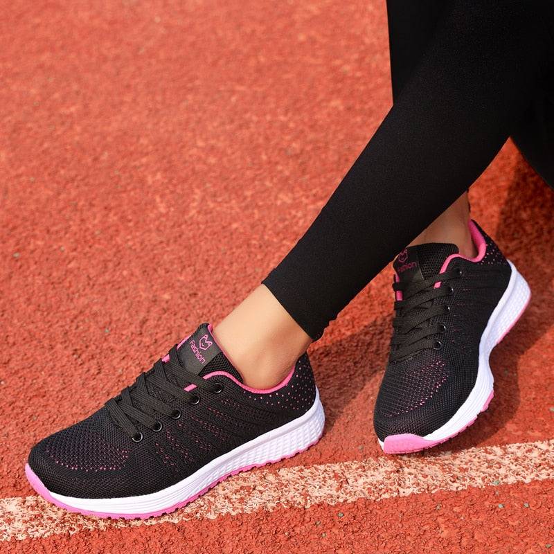 ZHENZU Feminino Fashion Lace-Up Black Sport Shoes For Women Sneakers Light Flat Tennis Woman Running Shoes Outdoor Gym