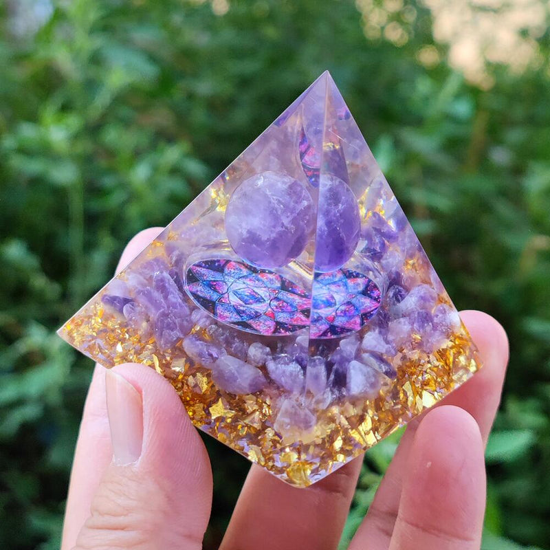 Handmade Orgonite Pyramid 60mm Sahasrara Chakra Purple Crystal Natural Stone Orgone Energy Healing Orgone Pyramid