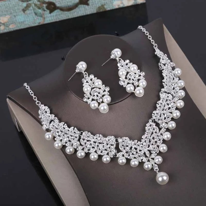 Fashion Crystal Pearl Costume Jewelry Sets Rhinestone Statement Necklace Earrings Crown Tiaras Set Women Wedding Jewelry Sets