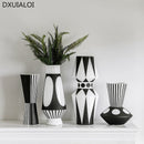 Nordic creative black and white ceramic vase abstract style flower arrangement flower retro classic home craft ornament
