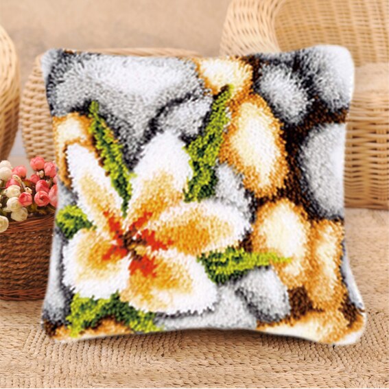 14 Style Flowers Latch Hook Kit Embroidery Crocheting Cross Stitch Latch Hook Needlework Knitting Embroidery Kits Pillows