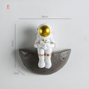 Nordic Wall Decoration Astronaut Resin Wall Shelves Home Decor 3D Astronaut Figurines For Living Room Bedroom Wall Hanging Decor