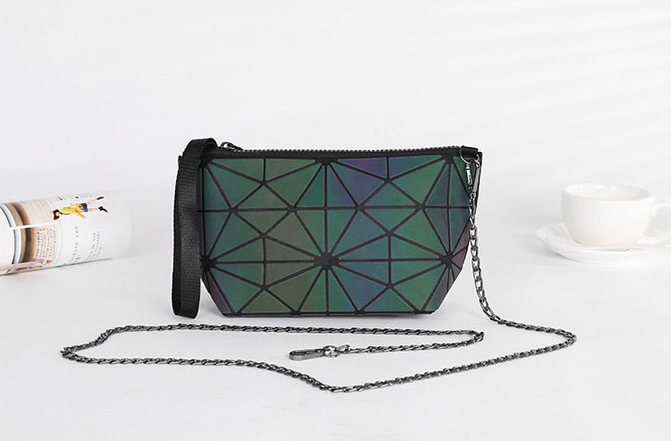 Aliwood Brands Luminous Geometric Damentaschen Kette Umhängetaschen Kupplungen Reisetaschen Make-up Holografische Messenger Bags für Frauen