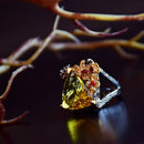 DreamCarnival 1989 Chic Fashion Jewelry Women Ring Big Triangle Cut Zircon Red Flowers Dating Party Drop Shipping Hot WA11658