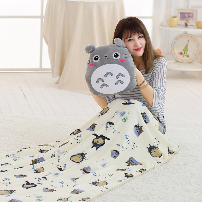 Juguete de peluche Totoro, almohada suave bonita con manta, figura de Anime 3 en 1, regalos para niños, regalo para niños, un buen ayudante en el tiempo de trabajo