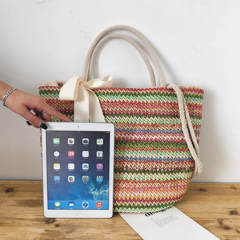 Mode Rattan gewebte Frauen Handtasche Sommer Strandtasche große Kapazität Einkaufstasche handgefertigte gestrickte Stroh Umhängetaschen für Frauen