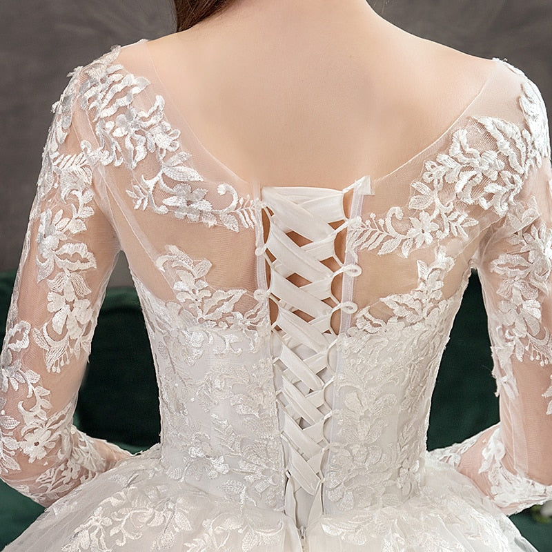 Neues romantisches süßes elegantes Luxus-langes Spitze-Prinzessin-Hochzeitskleid mit Ärmelapplikationen Promi-Braut-Kleid Vestidos De Noiva