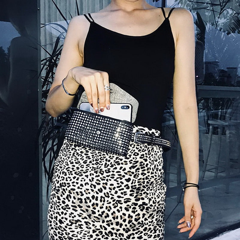 DIINOVIVO Fashion Rivets Waist Pack Luxury Designer Fanny Pack Small Women Waist Bag Phone Pouch Punk Belt Bag Purse WHDV0632