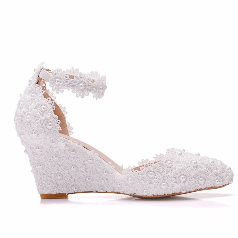 Crystal Queen Wedges Heel Mujer Zapatos de boda Novia White Lace UP Sweet Bridesmaid Bombas nupciales Plataforma