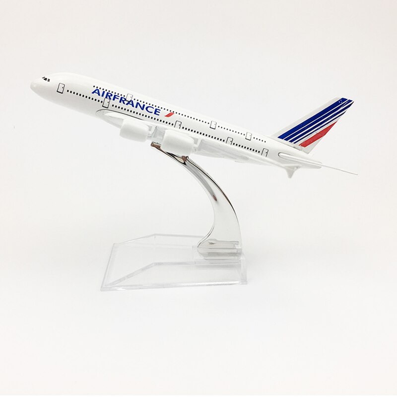 Free shipping Air France Aeroplane model Airbus A380 airplane 16CM Metal alloy diecast 1:400 airplane model toy for children