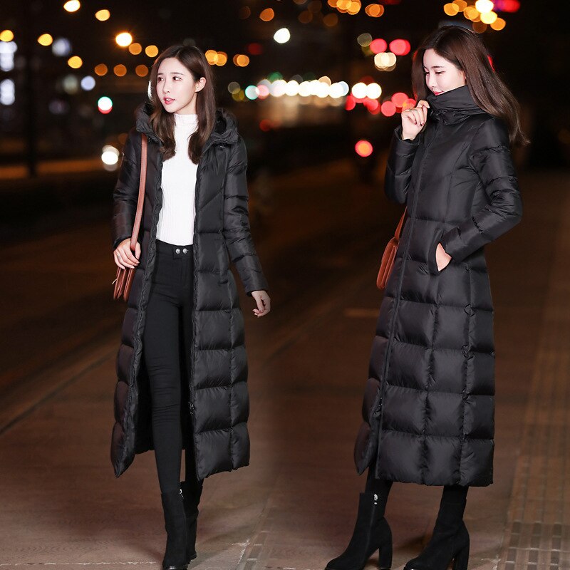 Chaquetas de invierno para mujer, abrigo para mujer, Parka ajustada por encima de la rodilla, algodón acolchado de Corea, abrigo cálido con capucha para mujer, abrigo largo negro liso