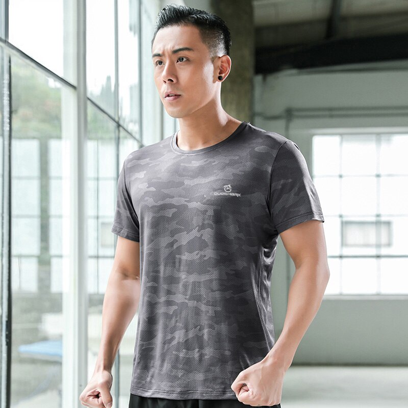 QUESHARK Men Short Sleeve Quick Dry Sports Running T Shirt Breathable Loose Tops T-shirts Tees Fitness Gym Workout Shirts Jersey