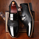 Men's shoes Leather Embossing Classic Fashion Luxury men shoes Wear-resistant Non slip Mans footwear Anti-slip Black shoes