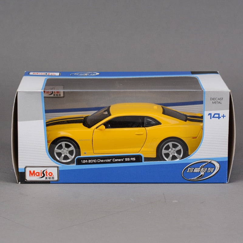 Maisto 1:24 2010 Chevrolet Camaro Sports Car Static Die Cast Vehicles Collectible Model Car Toys