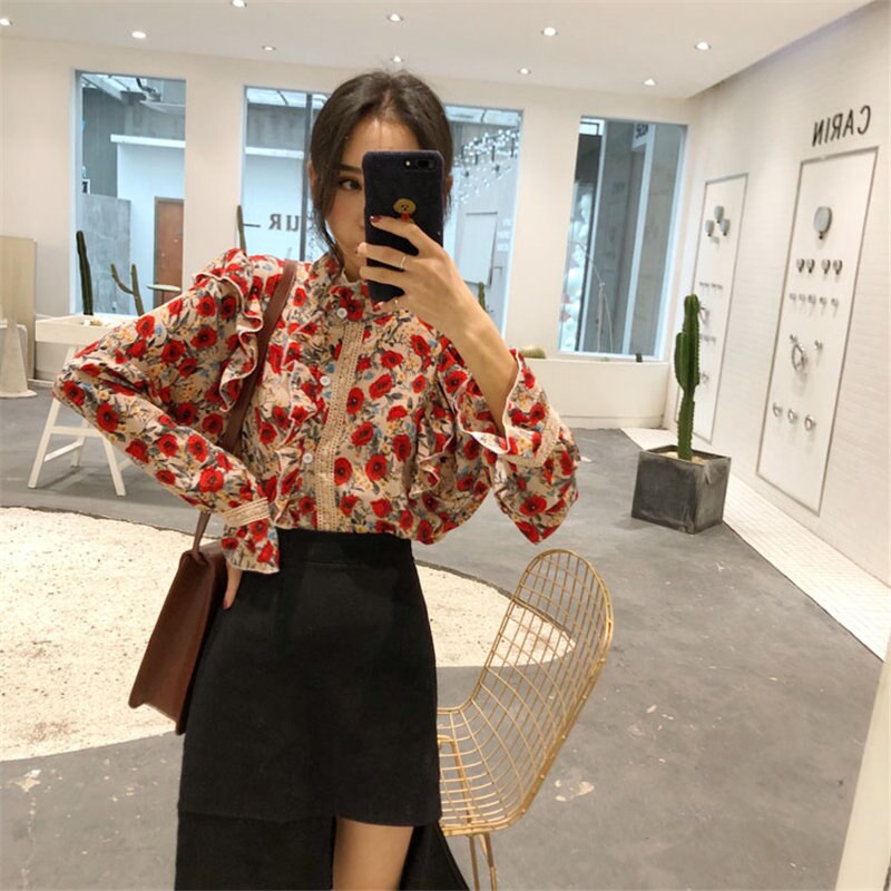 Alien Kitty Pleated Florals Stand Feminine Hollow Out Chic 2020 All-Match Sweet Flare Sleeves Women Loose Office Lady Blouses