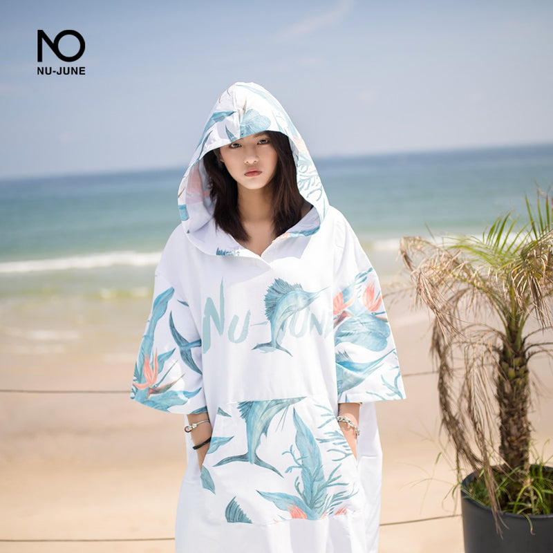 Nu-June Mikrofaser-Drucken Wickelmantel Badetuch Outdoor Kapuzen Strandtuch Poncho Frauen Mann Schwimmen Tauchen Bademantel Umhang