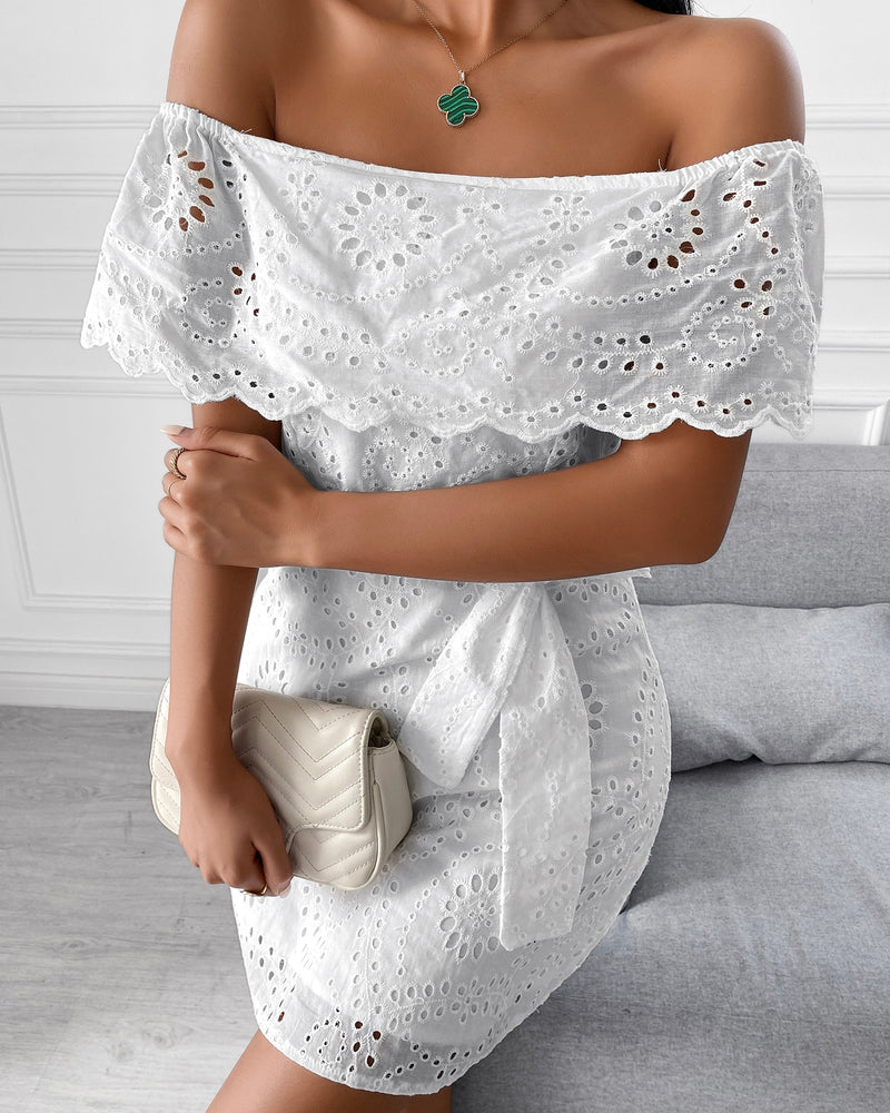 2022 Summer Solid Off Shoulder Broderie Lace Mini White Mini Dress Skinny Bodycon With Sashes Sexy