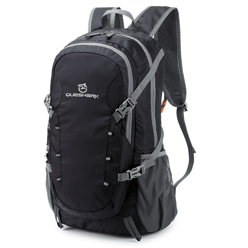 QUESHARK 40L Ultraleichter, Wasserdichter, Weicher, Faltbarer Camping-Schulterrucksack, Klettern, Reisen, Bergsteigen, Wandern, Radfahren