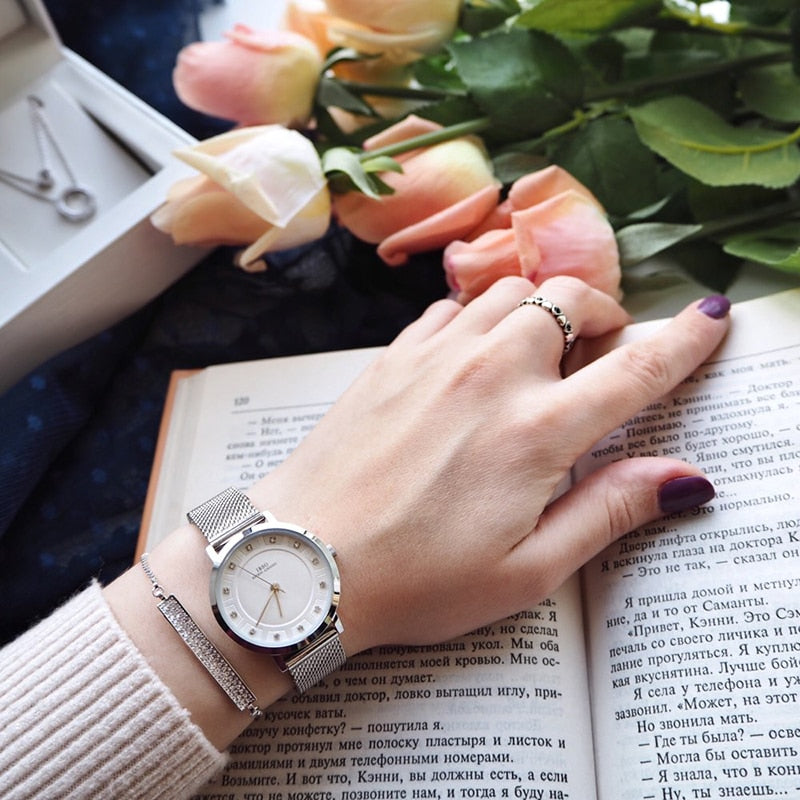 IBSO Frauen Quarzuhr Set Kristall Design Armband Halskette Uhr Sets Damenschmuck Mode Silber Luxusuhr Damengeschenk