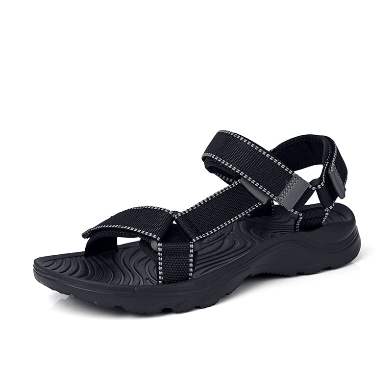 2022 Neue Männer Sandalen rutschfeste Sommer Flip Flops Hochwertige Outdoor Strand Hausschuhe Freizeitschuhe Günstige Herrenschuhe Wasserschuhe