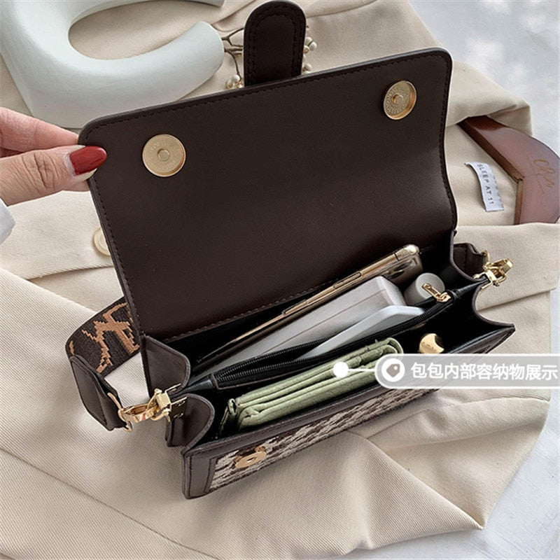 Hot Unique Bag Design Retro Woolen Square Bag &amp; Elegant Shoulder Bag Messenger Bag Width 20.5cm Height 15cm Thickness 8cm