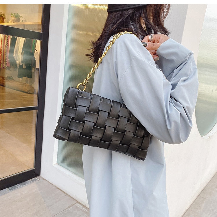 Weave Damen Kupplungen Kette Design Umhängetaschen Kleine PU Leder Crossbody Taschen für Frauen 2022 Luxus Handtasche Damen Sling Bag