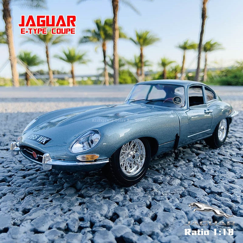 Bburago 1:18 Jaguar E-type Coupe, coche clásico de aleación, modelo de coche Retro, modelo de coche clásico, decoración de coche, regalo de colección