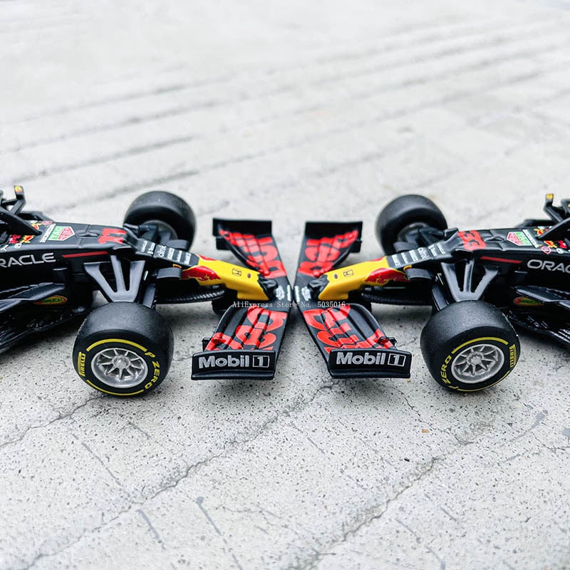 Bburago 1:43 2021 F1 Red Bull Racing RB16B 33# Verstappen 11# Sergio Perez Formel-1-Simulationslegierung, Super-Spielzeugautomodell