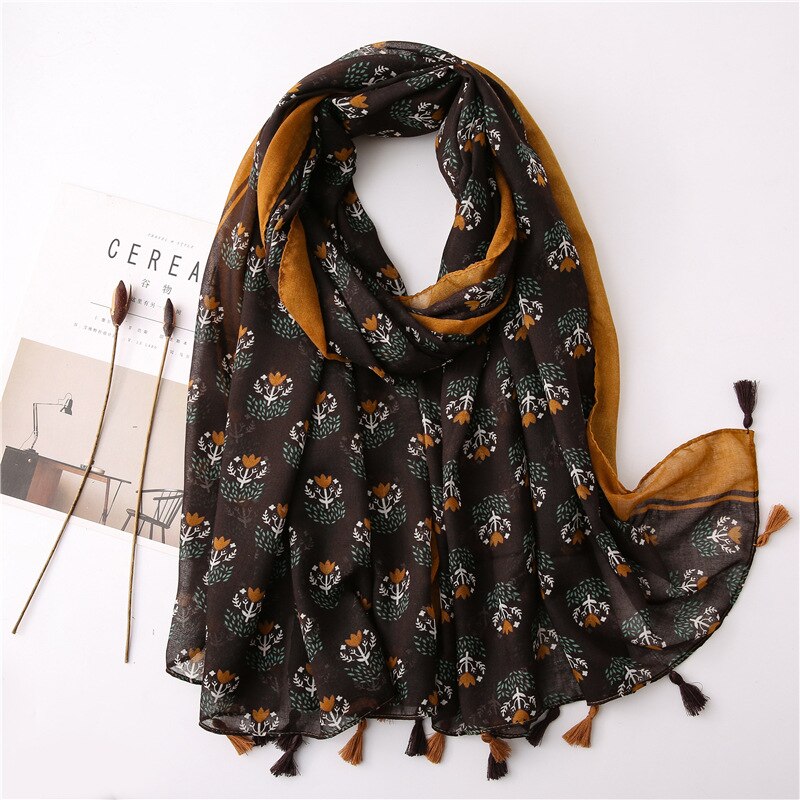 2020 fashion spring summer geometry printing cotton scarf with tassel fashion wraps shawls sunscreen beach hijabs wholesale