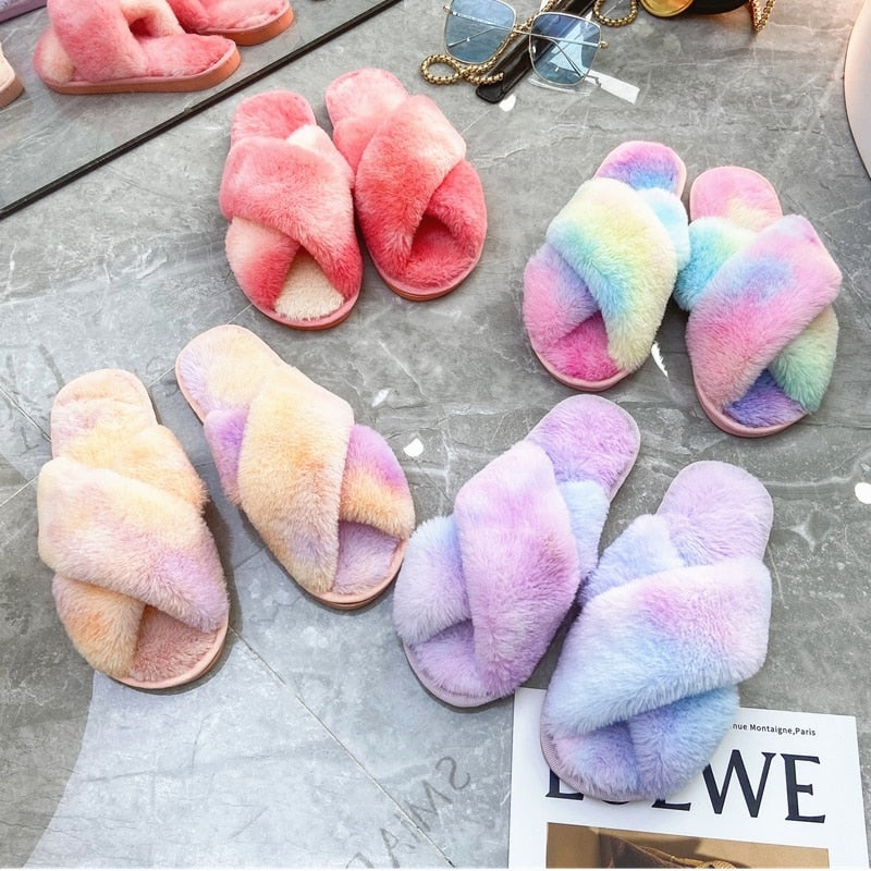 Zapatillas de casa de invierno de colores mezclados para mujer, zapatillas de piel de Color arcoíris para dormitorio y niñas, zapatos de felpa con punta abierta, zapatillas peludas para interior para mujer