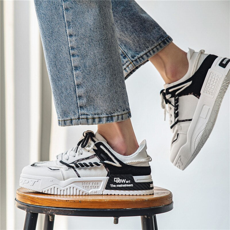 Men's Shoes Lightweight Breathable Casual Sports Shoes Men's Trend Versatile Flat Bottom Shoes Thick Sole White Shoes for Men