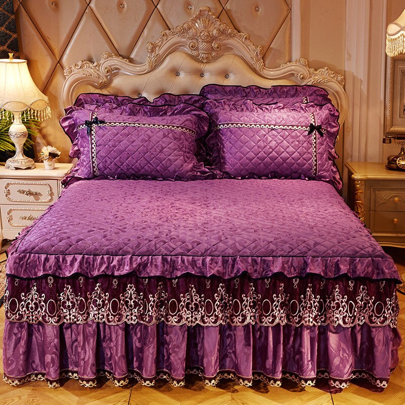Colcha acolchada de felpa de terciopelo grueso de lujo europeo, falda de cama en relieve de tamaño Queen, funda de cama suave sin incluir funda de almohada