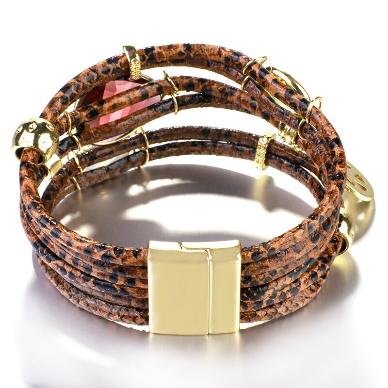 ALLYES Mulltilayer Snake Pulseras de cuero genuino para mujeres Peace Charm Animals Pattern Crystal Wrap Bracelet Joyería femenina