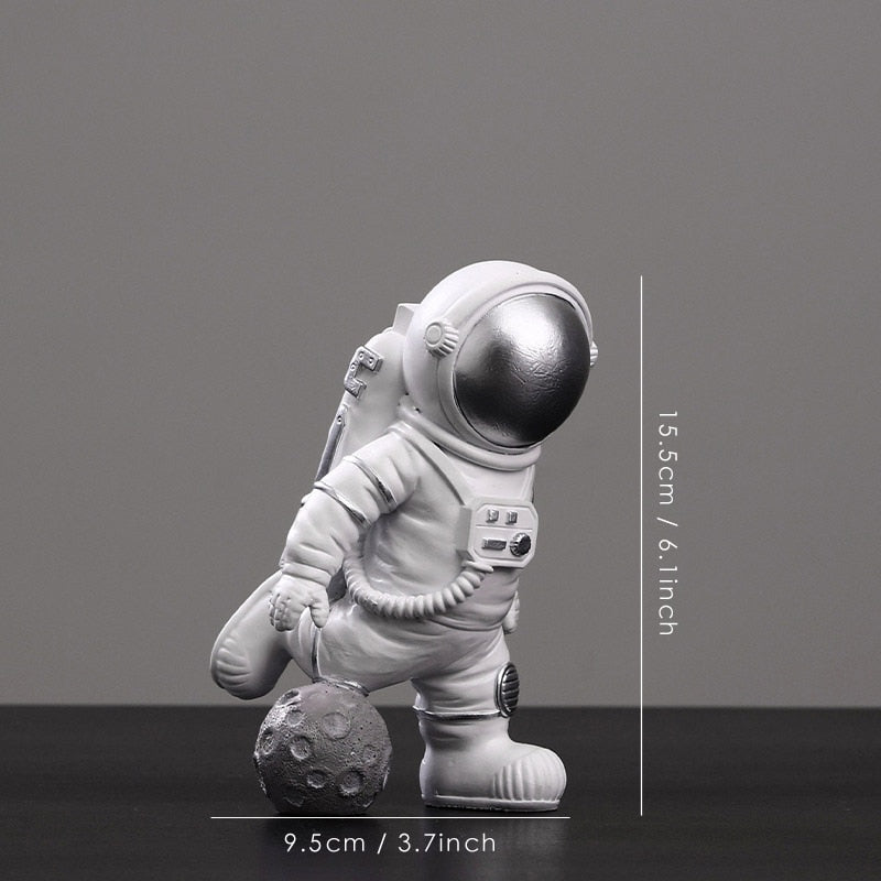 Figuritas de astronauta de resina, astronauta de moda con escultura de Luna, miniaturas decorativas, estatuas de cosmonauta, regalo para hombre y novio