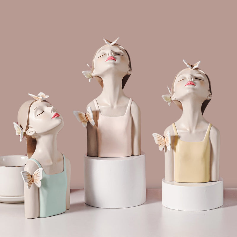 ARTLOVIN Schmetterlings-Fee-Figuren Mädchen-Figuren Kunstharz-Tischstatuen kreative Charaktere mit goldenem Metall-Tablett Heimdekoration Handwerk